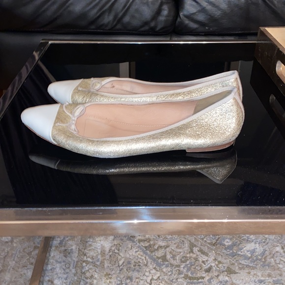 JCrew pointy flats with bow. - Picture 3 of 5